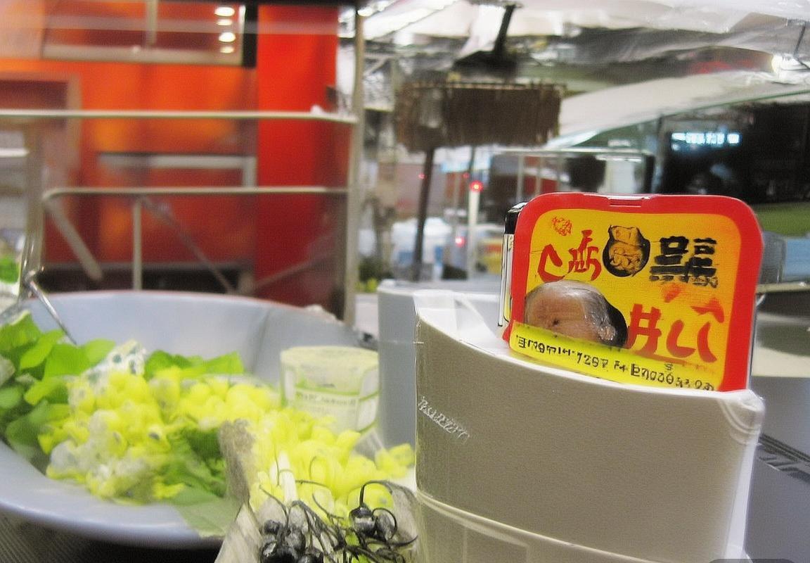 巴西双星中场对决：保利尼奥与孔卡巅峰对决纪实(图3)